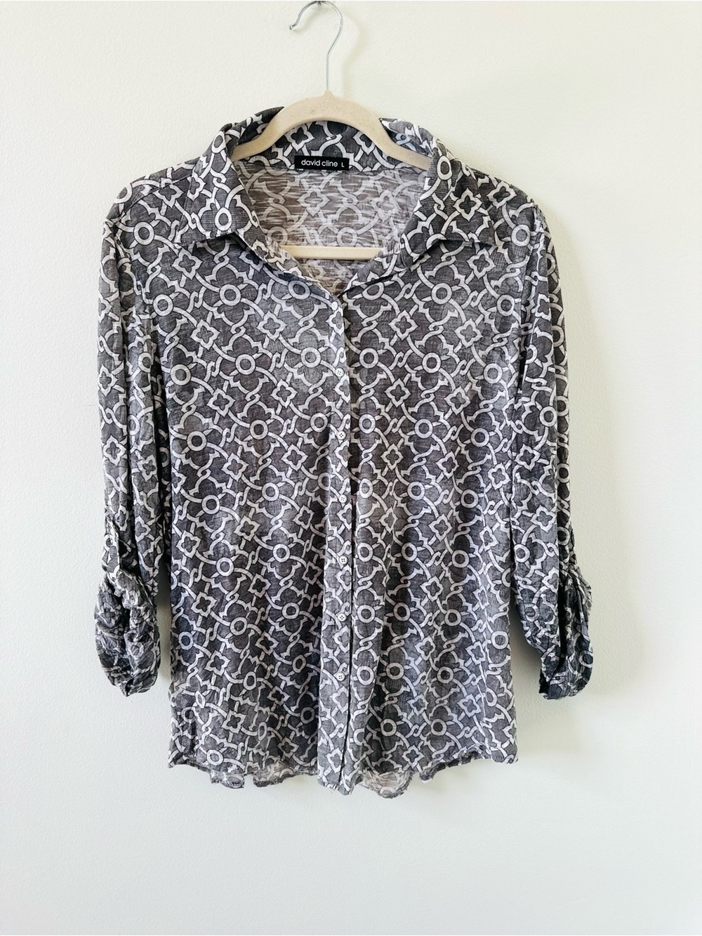David Cline crushed button down roll sleeve blouse Size large